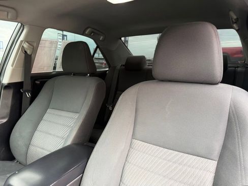 Used 2017 Toyota Camry LE image 18