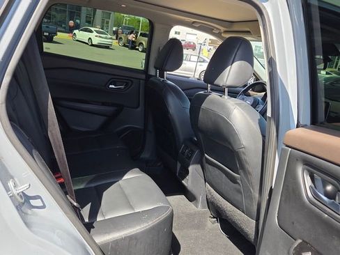 Used 2022 Nissan Rogue SL image 13