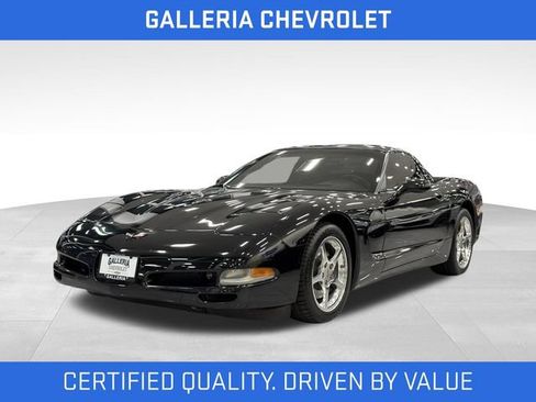 Used 2001 Chevrolet Corvette Coupe w/ Preferred Equipment Group2 RWD image 1