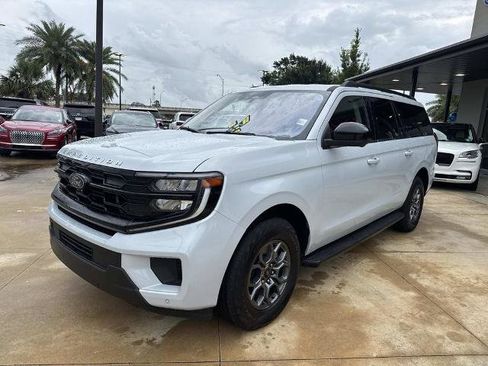 Certified 2025 Ford Expedition Max Active RWD image 4