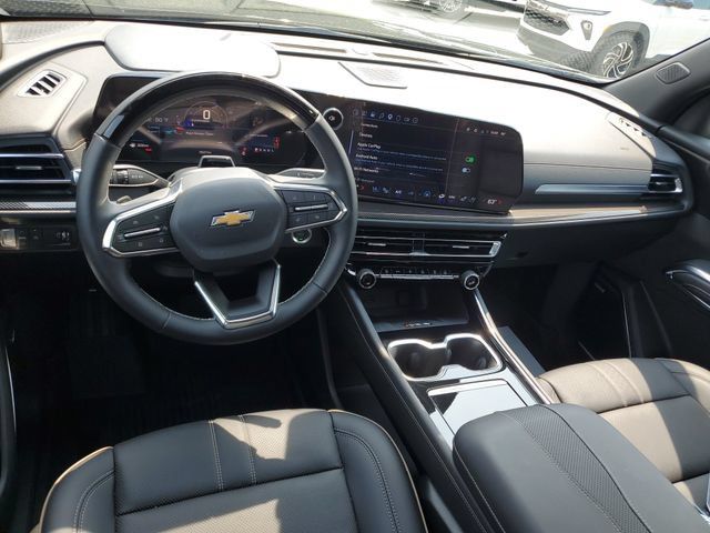 New 2026 Chevrolet Traverse High Country w/ LPO, Floor Liner Package FWD image 10