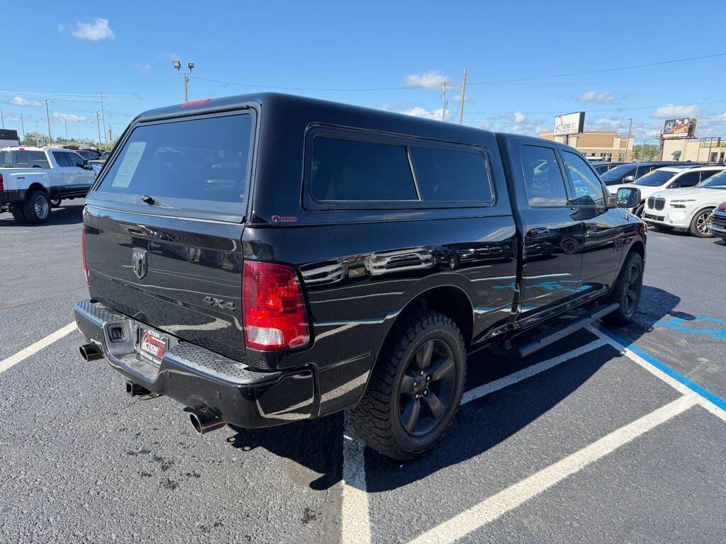 Used 2022 RAM 1500 Classic SLT w/ Electronics Convenience Group AWD/4WD image 5