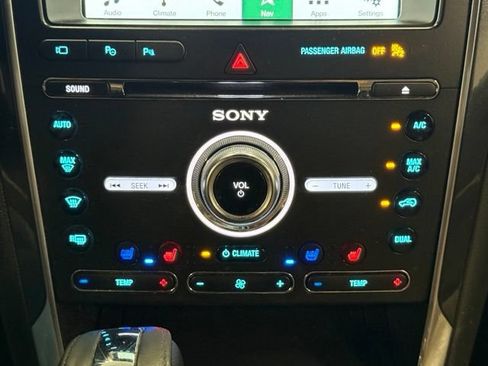 Used 2018 Ford Explorer Limited w/ Equipment Group 301A FWD image 26