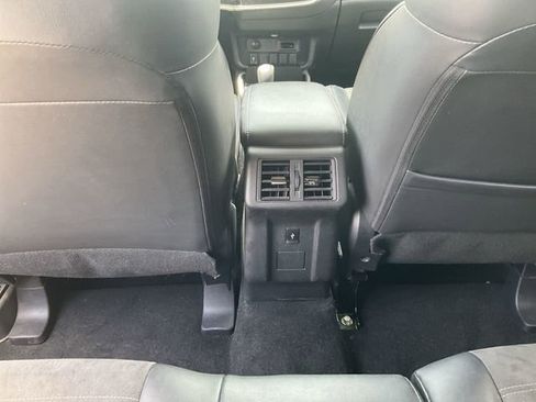 Used 2019 Mitsubishi Outlander ES AWD/4WD image 26