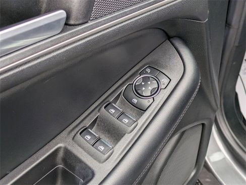 Used 2023 Ford Edge SEL w/ Convenience Package image 13