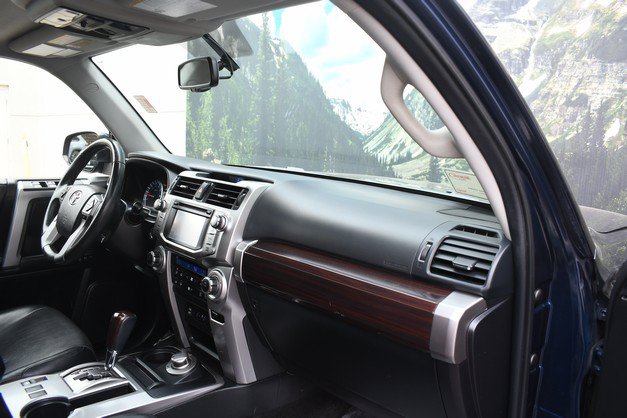 Used 2018 Toyota 4Runner Limited AWD/4WD image 25