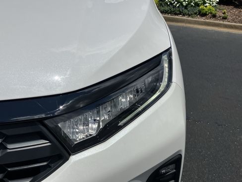 Certified 2025 Honda Odyssey EX-L image 5