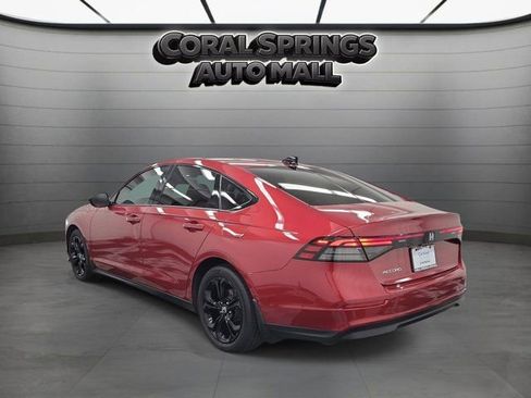 Certified 2025 Honda Accord SE image 4