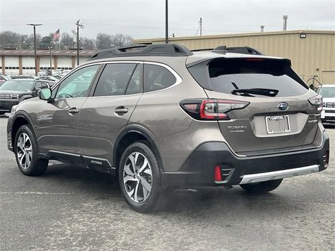 Certified 2022 Subaru Outback Limited image 28