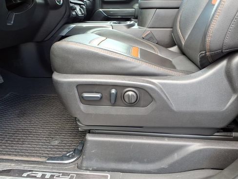 Used 2023 GMC Sierra 2500 AT4 w/ AT4 Preferred Package AWD/4WD image 25