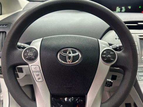 Used 2013 Toyota Prius Three w/ Solar Roof Pkg image 13