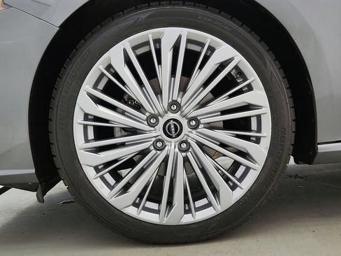 Used 2023 Nissan Altima 2.5 SL FWD image 33