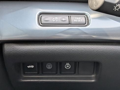 Used 2023 Nissan Maxima SR w/ Sport Mat Group FWD image 19