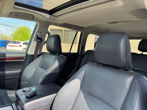 Used 2016 Lexus GX 460 w/ Premium Package AWD/4WD image 25