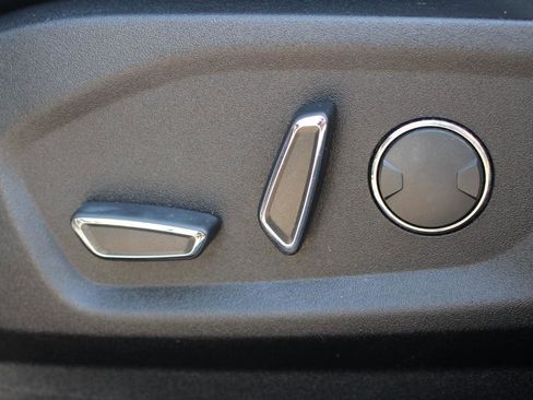 Used 2017 Ford Edge SEL w/ Equipment Group 201A image 14