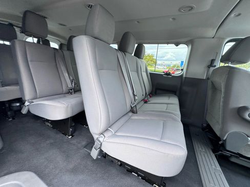 Used 2018 Nissan NV 3500 S image 14