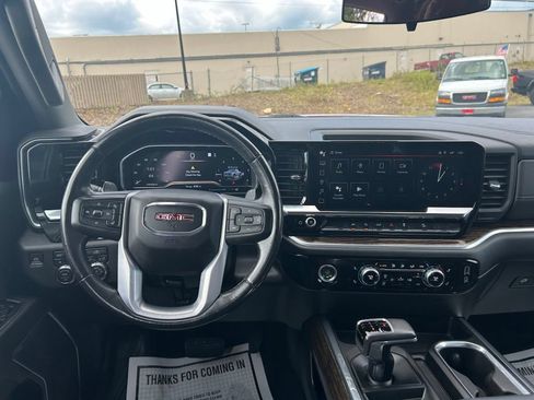 Used 2022 GMC Sierra 1500 Elevation AWD/4WD image 10