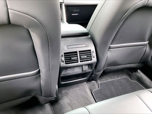 New 2026 Land Rover Discovery Sport Landmark AWD/4WD image 16