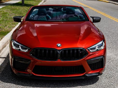 Used 2022 BMW M8 Competition w/ M Carbon Exterior Package AWD/4WD image 18