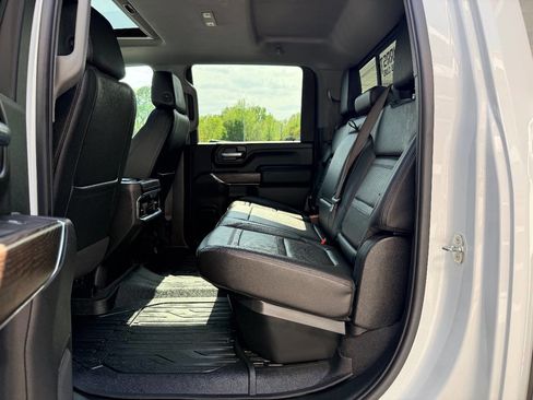 Used 2022 GMC Sierra 3500 Denali w/ Denali Ultimate Package image 39