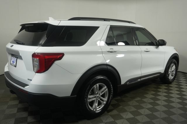 Used 2020 Ford Explorer XLT w/ Comfort Package AWD/4WD image 5