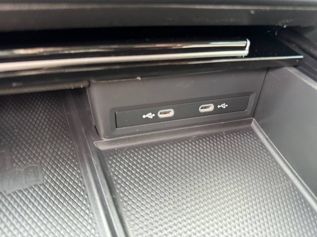 Used 2024 Volkswagen Atlas SE FWD image 20