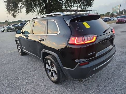 Used 2020 Jeep Cherokee Limited AWD/4WD image 2