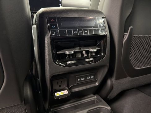 New 2026 Jeep Grand Cherokee L Limited RWD image 14