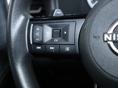 Used 2023 Nissan Rogue SV image 22