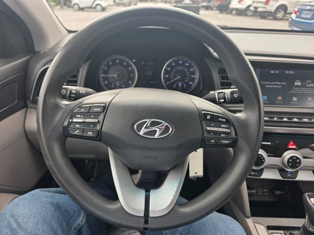 Used 2019 Hyundai Elantra SEL FWD image 13