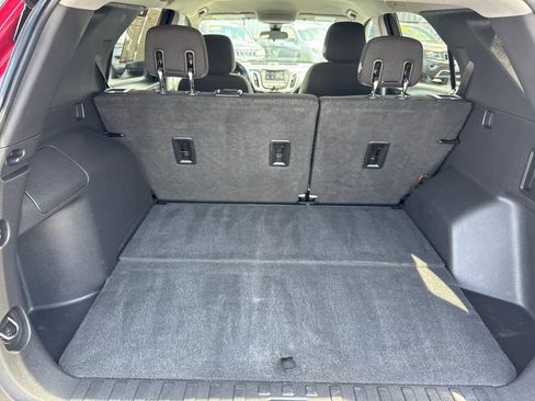 Used 2020 Chevrolet Equinox LT FWD image 23