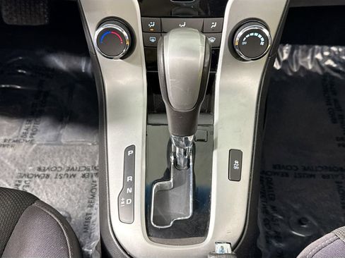 Used 2013 Chevrolet Cruze LT w/ All-Star Edition image 16