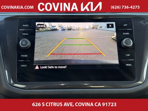 Used 2021 Volkswagen Tiguan SE w/ Panoramic Sunroof Package image 26