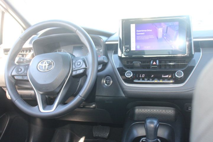 Used 2025 Toyota Corolla SE FWD image 21
