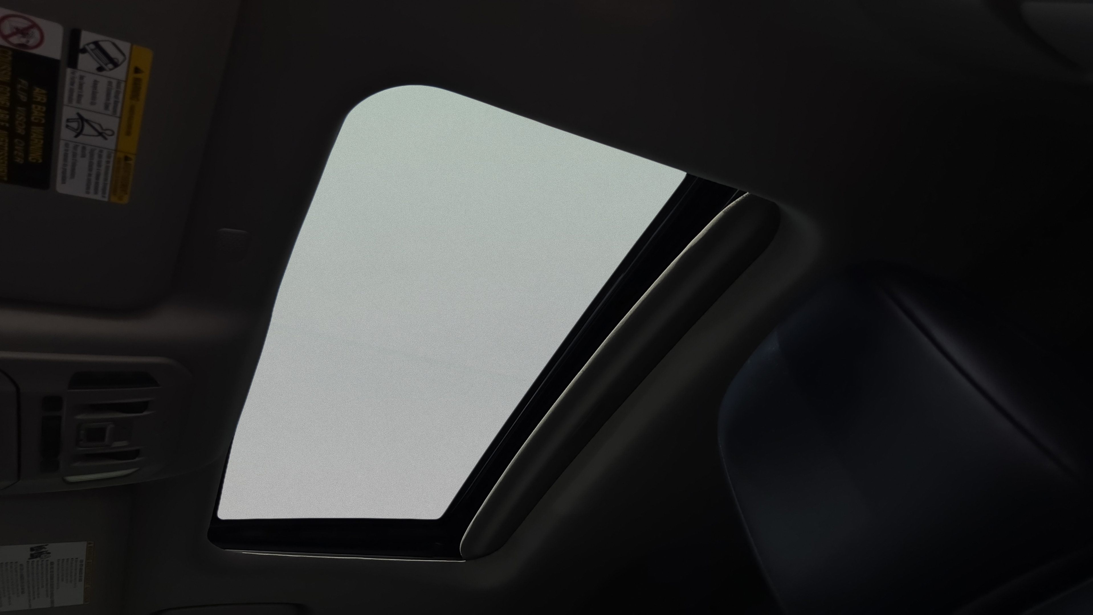 Certified 2021 Toyota Highlander XLE FWD image 19