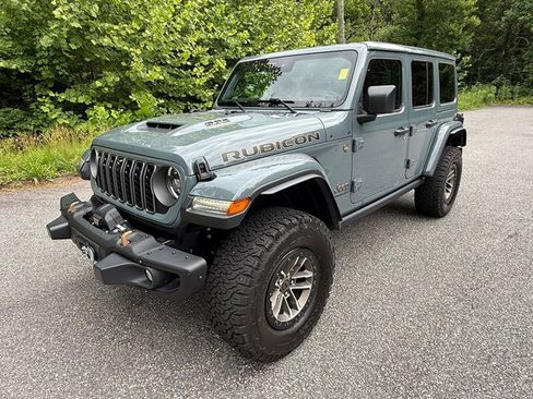 Used 2024 Jeep Wrangler Unlimited Rubicon 392 AWD/4WD image 2