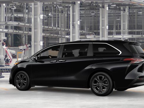 New 2026 Toyota Sienna Platinum image 7