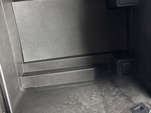 Used 2018 Ford F150 XLT w/ Equipment Group 302A Luxury image 33