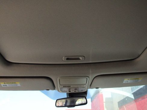 Used 2017 Honda Odyssey Touring image 18