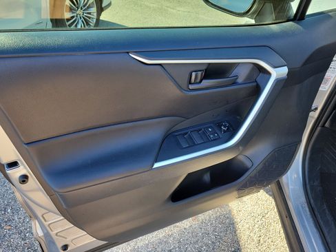 Used 2023 Toyota RAV4 LE image 26