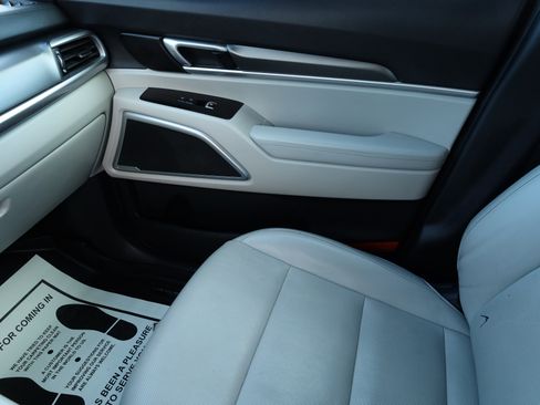 Used 2021 Kia Telluride S image 13