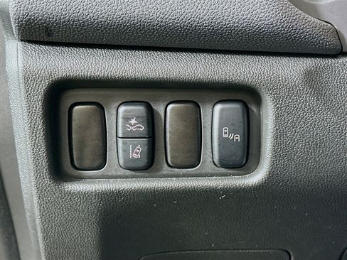 Used 2025 Mitsubishi Outlander Sport SE image 17