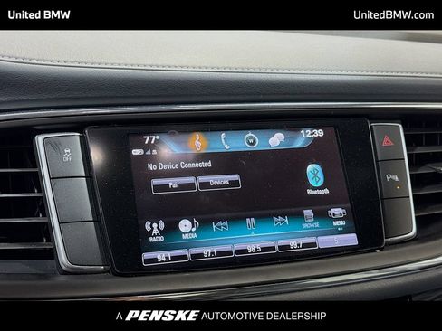 Used 2019 Buick Enclave Essence FWD image 8