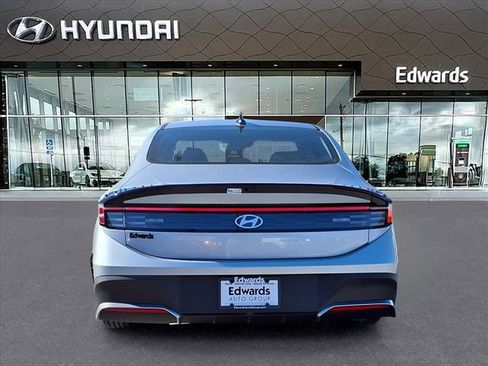 New 2025 Hyundai Sonata SE image 8