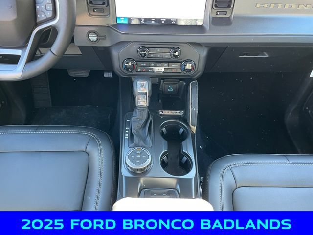 New 2025 Ford Bronco Badlands AWD/4WD image 11