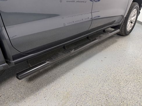 Used 2019 Chevrolet Silverado 1500 RST image 25