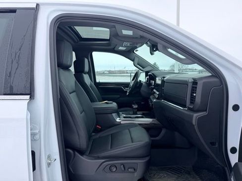Certified 2025 Chevrolet Silverado 1500 LTZ image 12