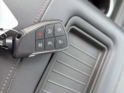 Used 2023 Chevrolet Tahoe High Country w/ Advanced Technology Package image 42