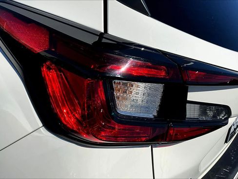 Used 2024 Subaru Crosstrek 2.0i Premium image 28