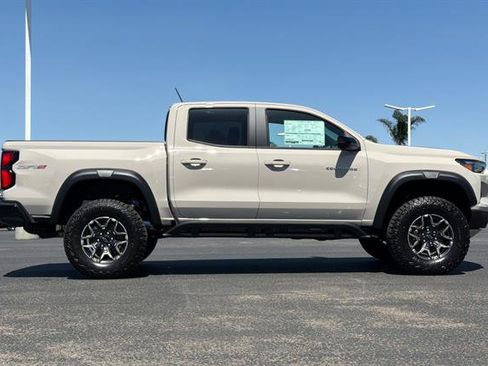 New 2026 Chevrolet Colorado ZR2 w/ Technology Package image 3